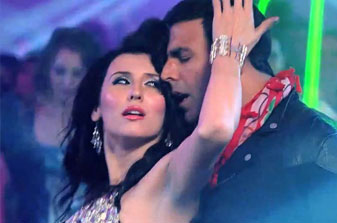 Bollywood goes berserk for German actress